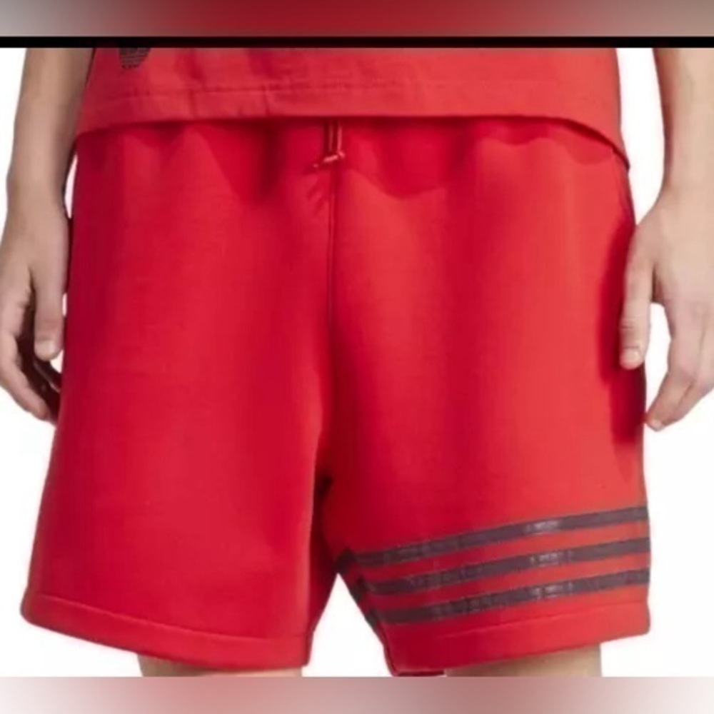 New ADIDAS Men's Street Neuclassic Red Shorts IS2828 Size L  medium